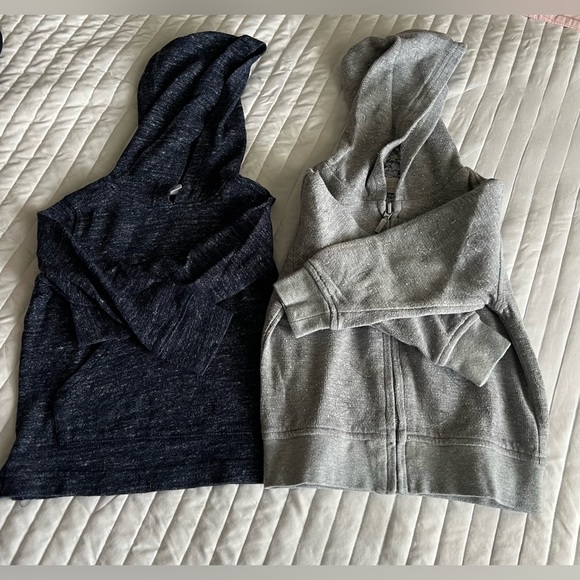 Sweaters set of two - Picture 2 of 2